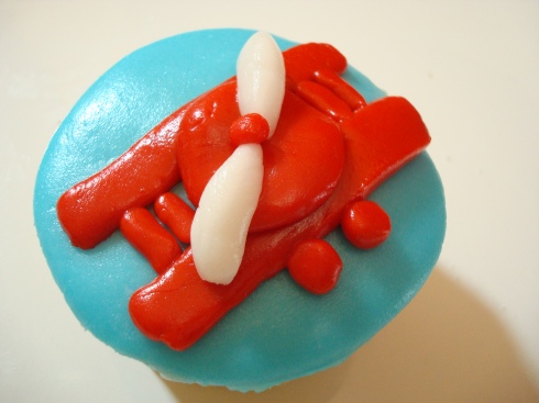 father's day cupcakes airplane